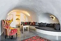 Revelis & Canava Apartment Fira (Santorini)