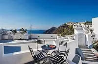 Revelis & Canava Apartment
