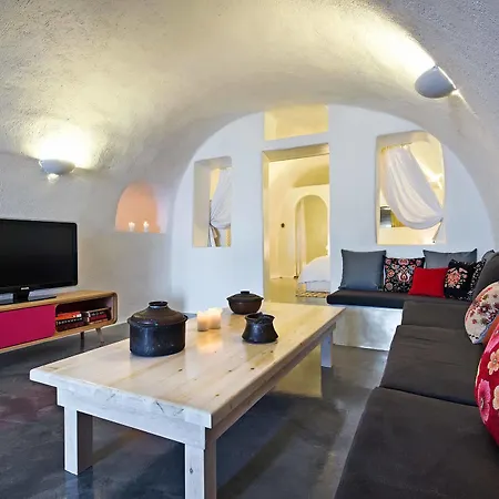 Revelis & Canava Apartment *