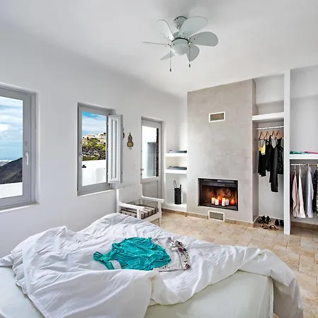 Revelis & Canava Apartment
